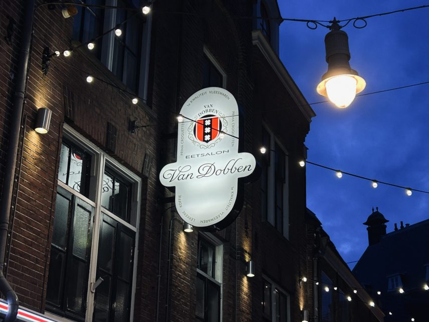 Lichtbak reclame van dobben amsterdam