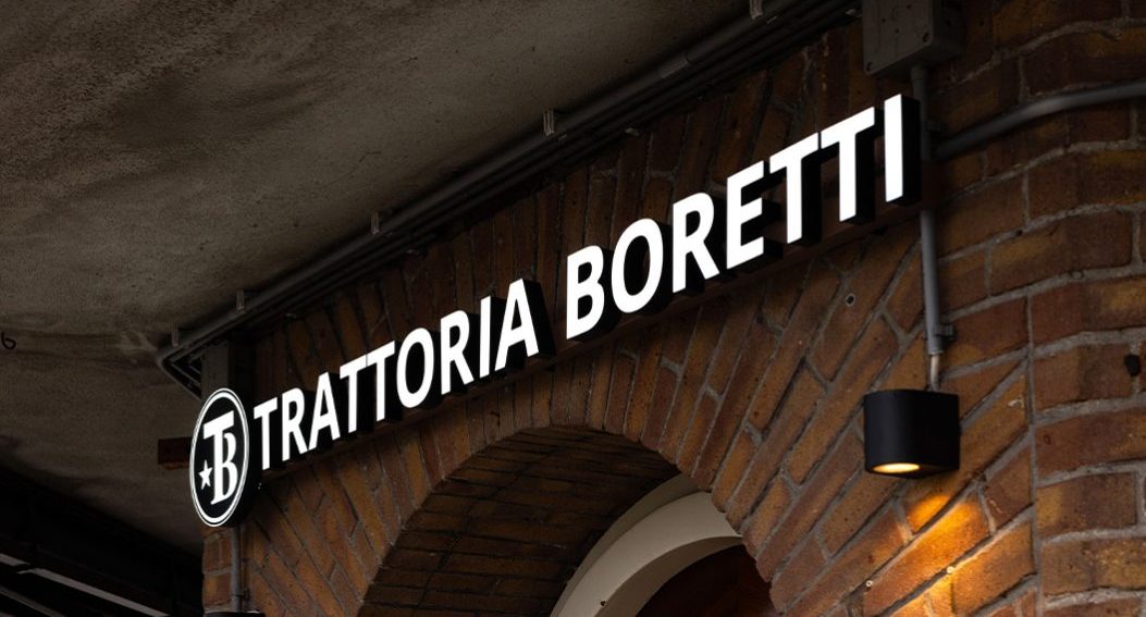 Verlichte doosletters en verlicht logo Trattoria Boretti Amsterdam