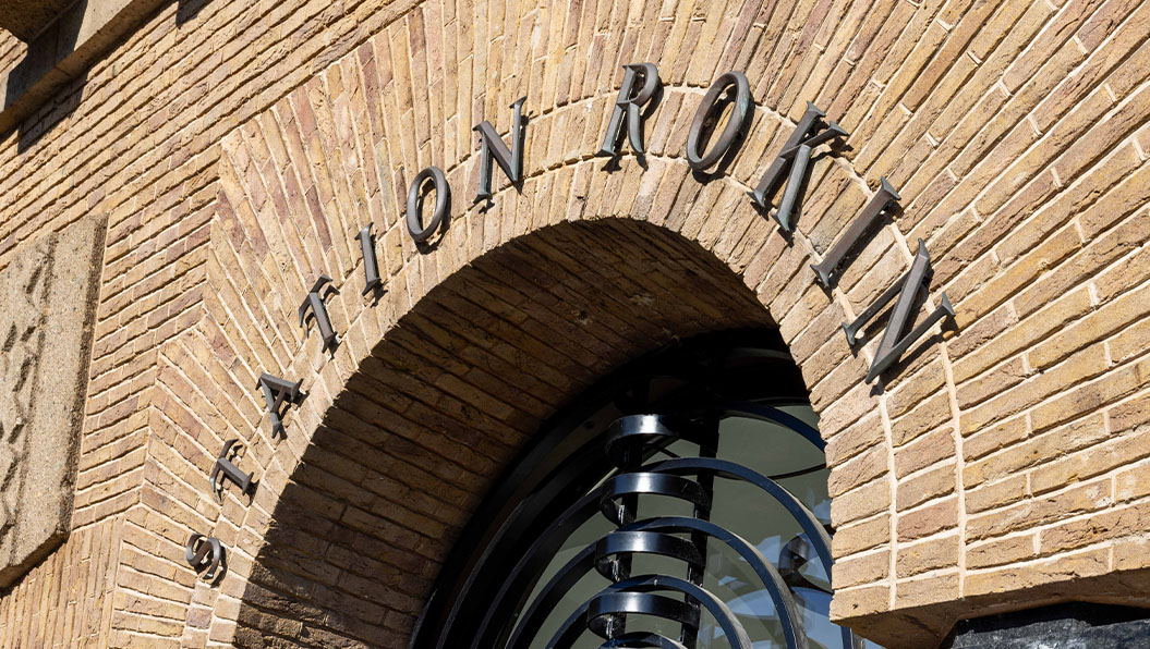 Koperen letters Station Rokin Amsterdam