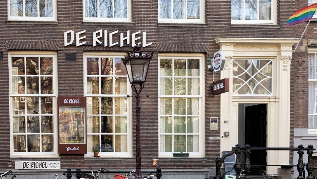 Gevelreclame theater De Richel in Amsterdam