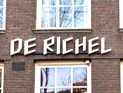 Witte doosletters de richel amsterdam