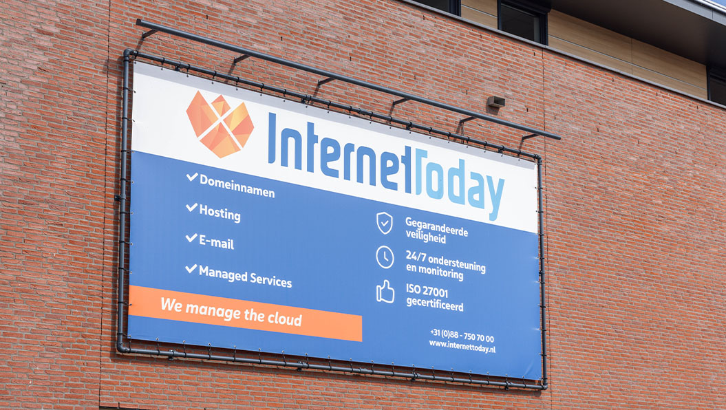 Groot Spandoek bedrijfspand Internet Today