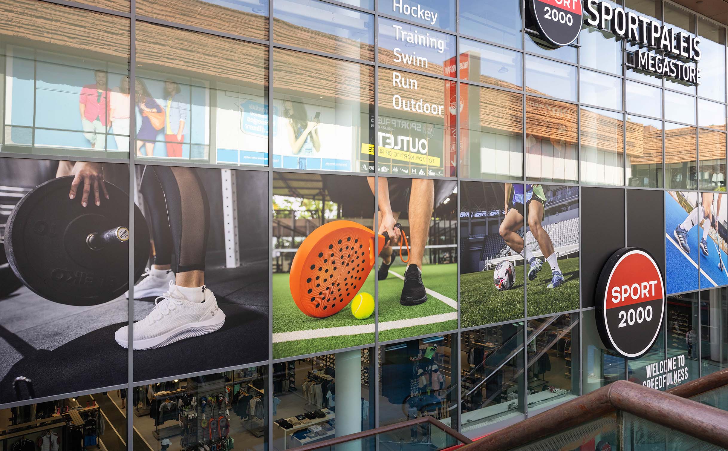 full colour Raambelettering Sport2000 Almere